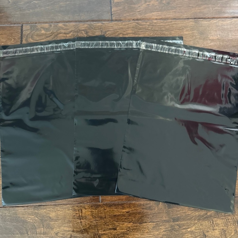 20 Pack - 12x15.5” Large Beautiful Black Poly Mailers